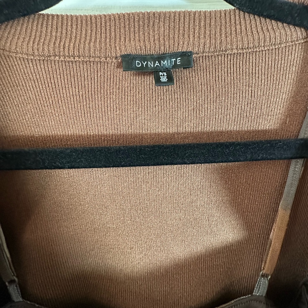 Dynamite Rebecca Crewneck Cardigan – Cocoa Brown (Size Sm) - Picture 7 of 10
